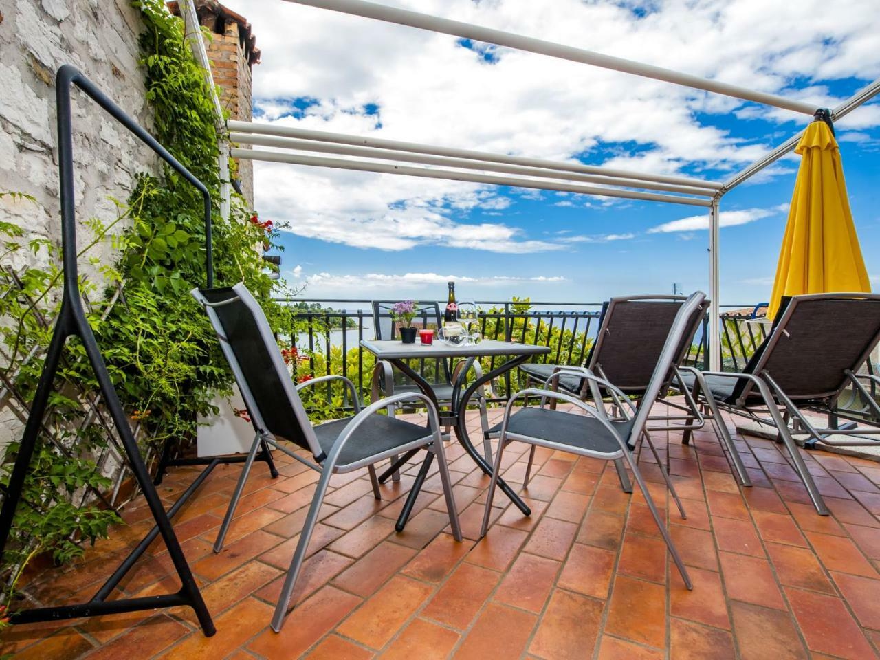 Cozy In With Terrace *